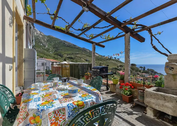 Casa Ebate דירה *